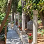 Nada - Unique & Artistic Korcula Town