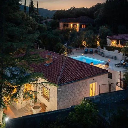 Nada - Unique & Artistic Korčula