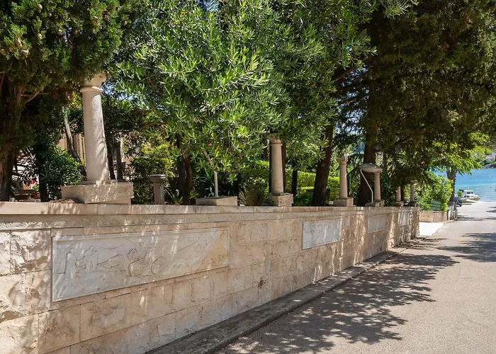 Nada - Unique & Artistic * Korčula