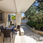 Nada - Unique & Artistic Villa *