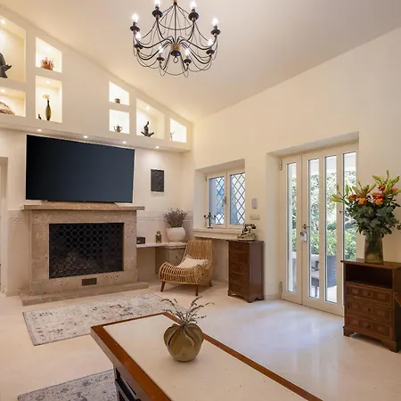 Nada - Unique & Artistic Βίλα Κόρτσουλα