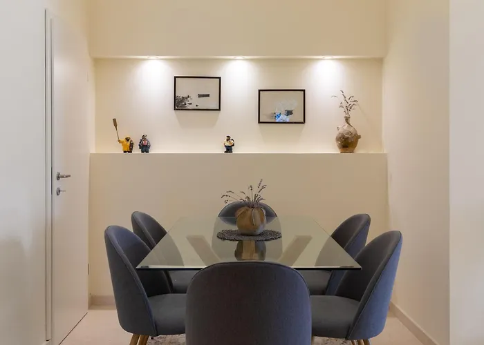 Nada - Unique & Artistic * Κόρτσουλα